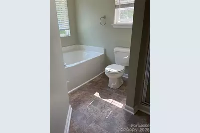 3329 Nevin Brook Road, Charlotte, NC 28269 - Photo 9