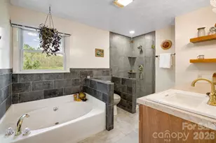 6334 Jacks Creek Rd, Burnsville, NC 28714 - Photo 17