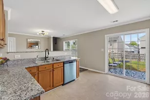 5227 Swearngan Rd, Charlotte, NC 28216 - Photo 11