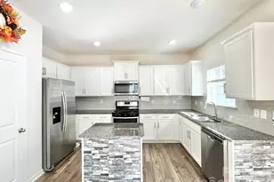 6217 Ahoskie Dr, Charlotte, NC 28215 - Photo 5