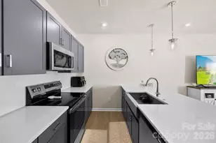 2312 Endeavor Run, Charlotte, NC 28269 - Photo 9