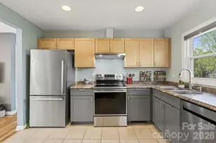 88 Ivanhoe Ave, Asheville, NC 28806 - Photo 9