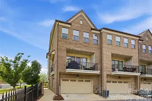 1105 Towns Hl Wy, Charlotte, NC 28209 - Photo 3