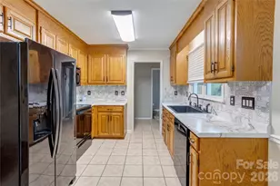 2705 Plantation Way, Albemarle, NC 28001 - Photo 9