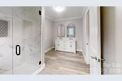 307 W Washington Avenue, Bessemer City, NC 28016 - Photo 9