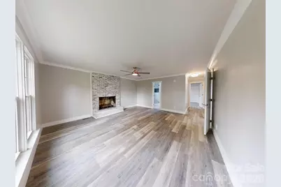 307 W Washington Avenue, Bessemer City, NC 28016 - Photo 5