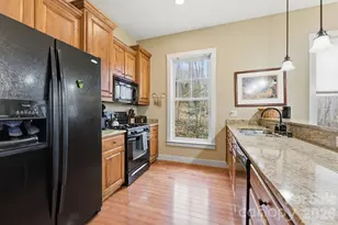 150 Saddle Notch Ln, Tuckasegee, NC 28783 - Photo 3