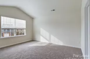 8021 Murray Br Dr, Charlotte, NC 28216 - Photo 15