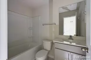 8021 Murray Br Dr, Charlotte, NC 28216 - Photo 23