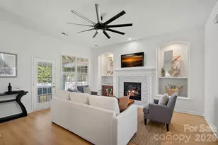 17747 N Shore Cir, Cornelius, NC 28031 - Photo 11