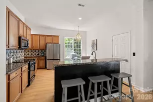 17747 N Shore Cir, Cornelius, NC 28031 - Photo 13