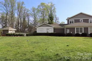 700 Vista Lake Dr, Candler, NC 28715 - Photo 35