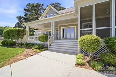 21217 Island Forest Drive, Cornelius, NC 28031 - Photo 9