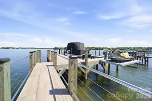 21217 Island Forest Dr, Cornelius, NC 28031 - Photo 7