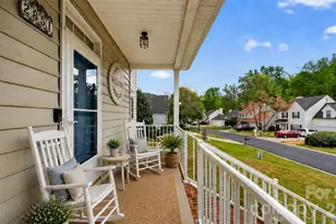 2851 Huckleberry Hill Dr, Fort Mill, SC 29715 - Photo 5