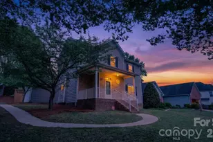 2851 Huckleberry Hill Dr, Fort Mill, SC 29715 - Photo 5