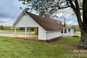 6257 W Nc 10 Hwy, Hickory, NC 28602 - Photo 3