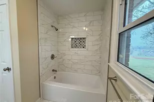 6257 W Nc 10 Hwy, Hickory, NC 28602 - Photo 23