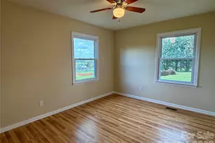 6257 W Nc 10 Hwy, Hickory, NC 28602 - Photo 29