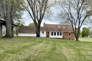 6257 W Nc 10 Hwy, Hickory, NC 28602 - Photo 5