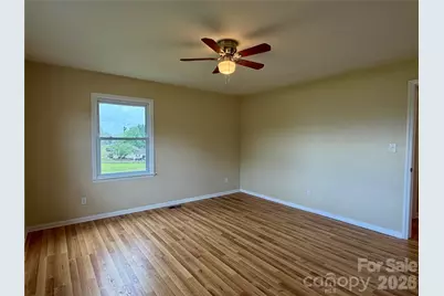 6257 W Nc 10 Highway, Hickory, NC 28602 - Photo 27