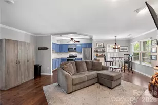 6038 Gray Gate Ln, Charlotte, NC 28210 - Photo 13