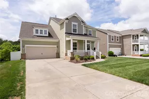 8763 Gladden Hill Ln, Fort Mill, SC 29715 - Photo 3