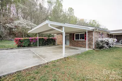 205 Bond Street, Marion, NC 28752 - Photo 3