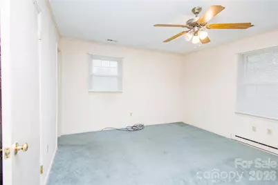 205 Bond Street, Marion, NC 28752 - Photo 7