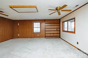 205 Bond St, Marion, NC 28752 - Photo 29