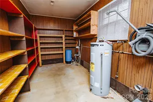 205 Bond St, Marion, NC 28752 - Photo 31