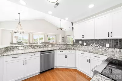 18633 Harborside Drive, Cornelius, NC 28031 - Photo 7