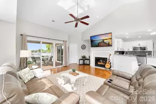 18633 Harborside Dr, Cornelius, NC 28031 - Photo 5