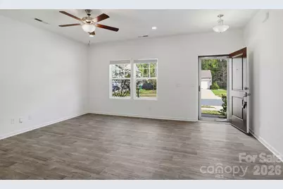 4225 Stockbrook Drive, Charlotte, NC 28215 - Photo 3