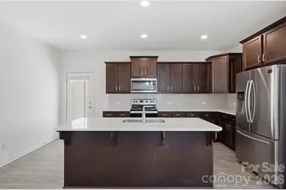 4225 Stockbrook Drive, Charlotte, NC 28215 - Photo 9