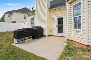 7720 Shiny Meadow Ln, Charlotte, NC 28215 - Photo 29