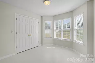 7720 Shiny Meadow Ln, Charlotte, NC 28215 - Photo 7