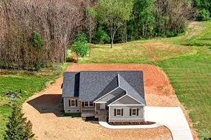 144 Tranquility Ln, Harmony, NC 28634 - Photo 9