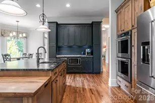 104 Mossridge Ct, Flat Rock, NC 28731 - Photo 13