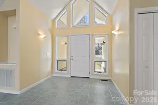 514 Cobblestone Ln, Flat Rock, NC 28731 - Photo 3