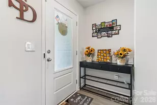 1728 Nia Rd, Charlotte, NC 28215 - Photo 7