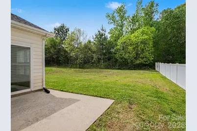 3749 Sipes Lane, Charlotte, NC 28269 - Photo 17