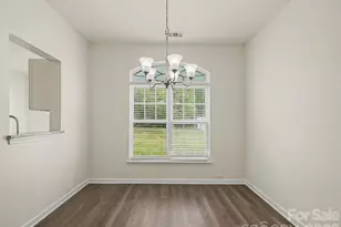 3749 Sipes Ln, Charlotte, NC 28269 - Photo 5