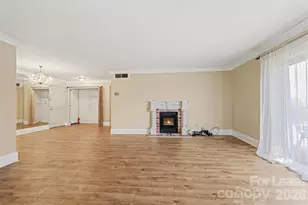 1323 Queens Rd, Charlotte, NC 28207 - Photo 7