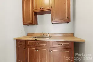 1323 Queens Rd, Charlotte, NC 28207 - Photo 17