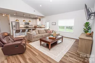 1686 Friendship Rd, Statesville, NC 28625 - Photo 7