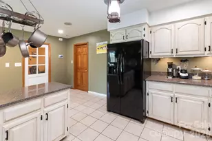 121 Churchill Downs Dr, Fairview, NC 28730 - Photo 11