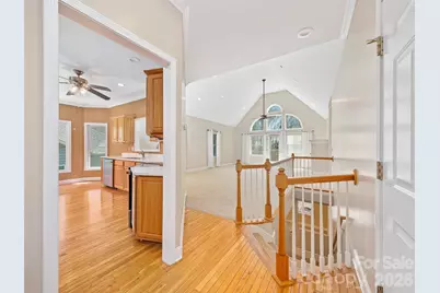 25 Ashefield Court, Hendersonville, NC 28791 - Photo 3