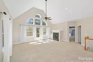 25 Ashefield Ct, Hendersonville, NC 28791 - Photo 5