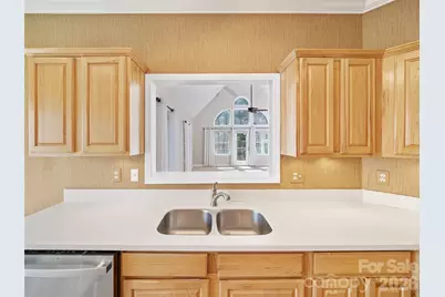 25 Ashefield Court, Hendersonville, NC 28791 - Photo 13